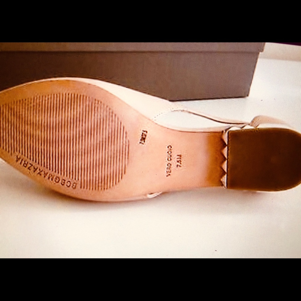 BCBGMAXAZRIA women flat shoes - Picture 5 of 7